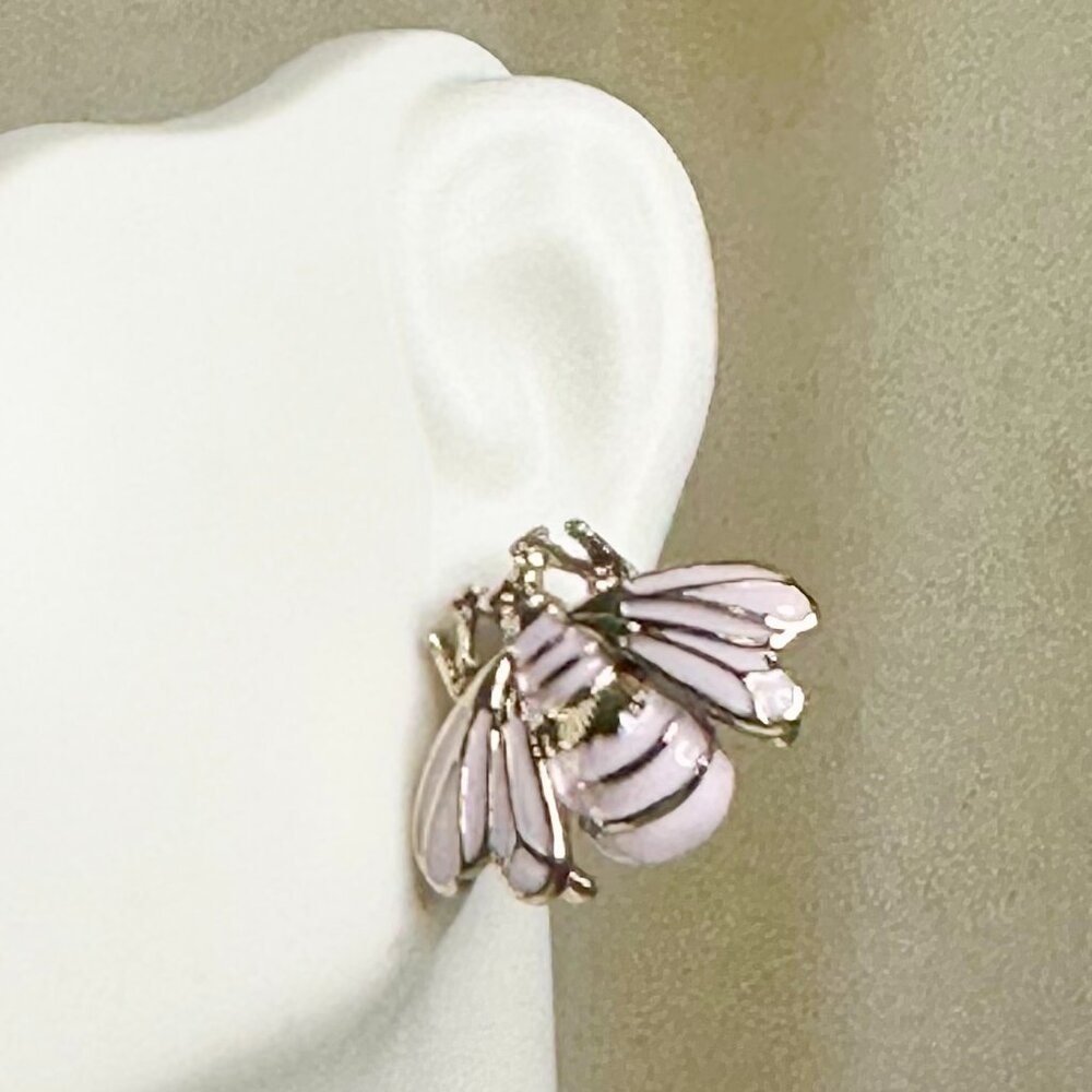 NEW Betsey Johnson Lavender Bee Stud Earrings Gold Tone Enamel